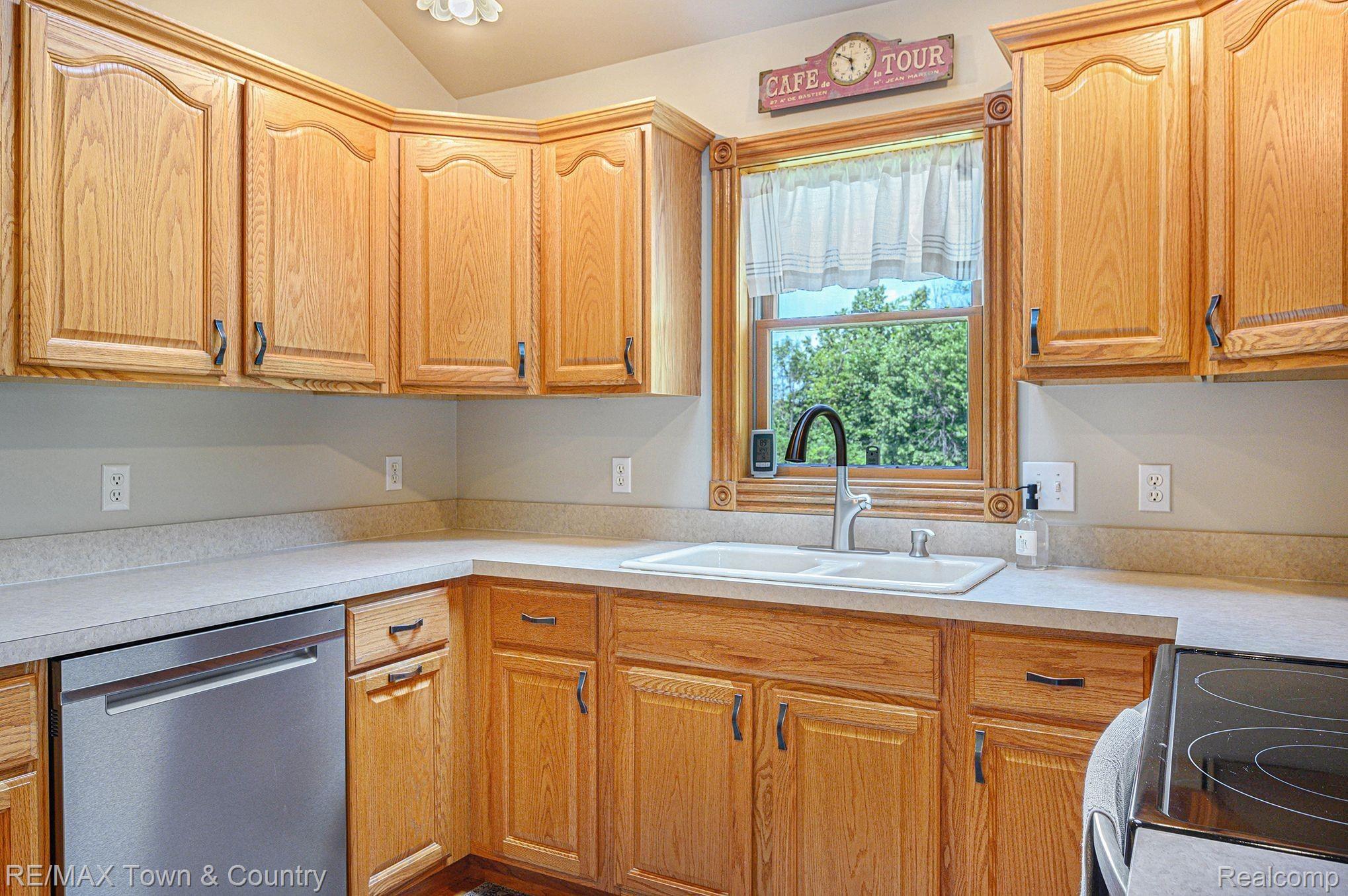 2190 Duffield Road Flushing, MI 48433 - Photo 17 of 39 34.jpeg