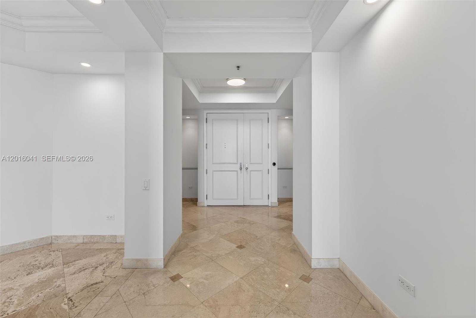 808 Brickell Key Drive, Unit 3304 Miami, FL 33131 - Photo 13 of 70