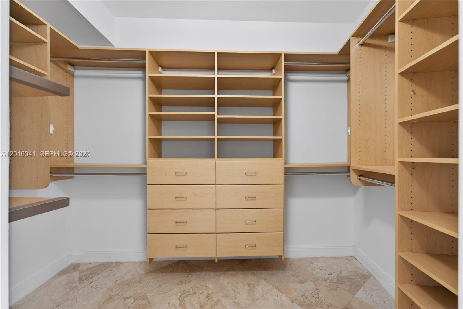 808 Brickell Key Drive, Unit 3304 Miami, FL 33131 - Photo 43 of 70