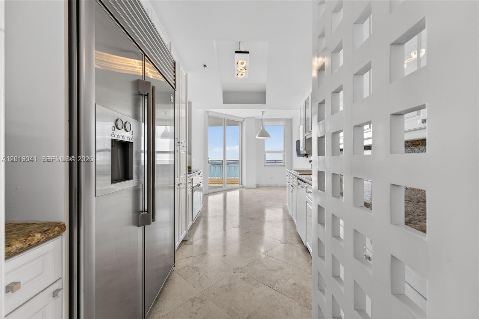 808 Brickell Key Drive, Unit 3304 Miami, FL 33131 - Photo 45 of 70