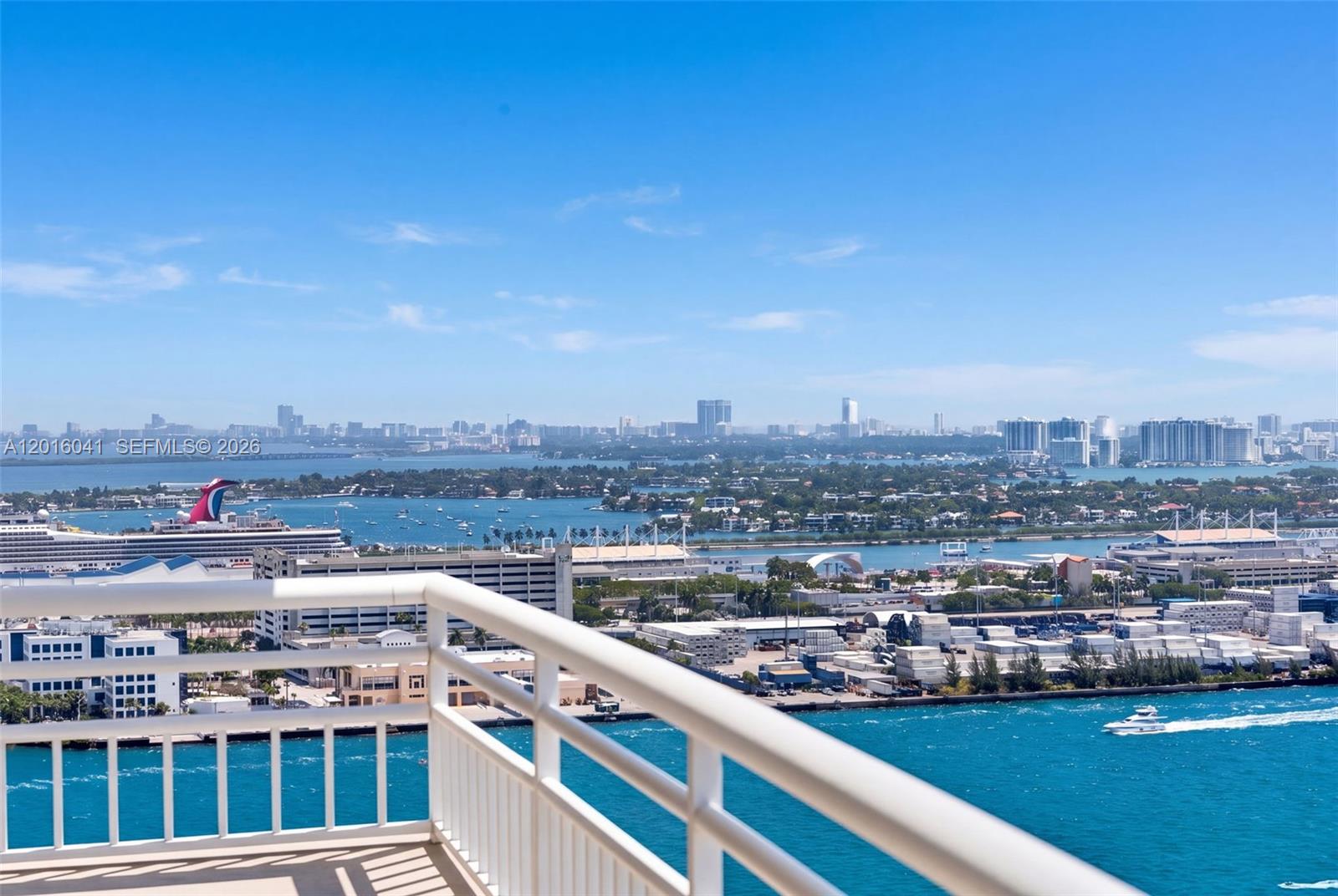 808 Brickell Key Drive, Unit 3304 Miami, FL 33131 - Photo 53 of 70 a view of a city