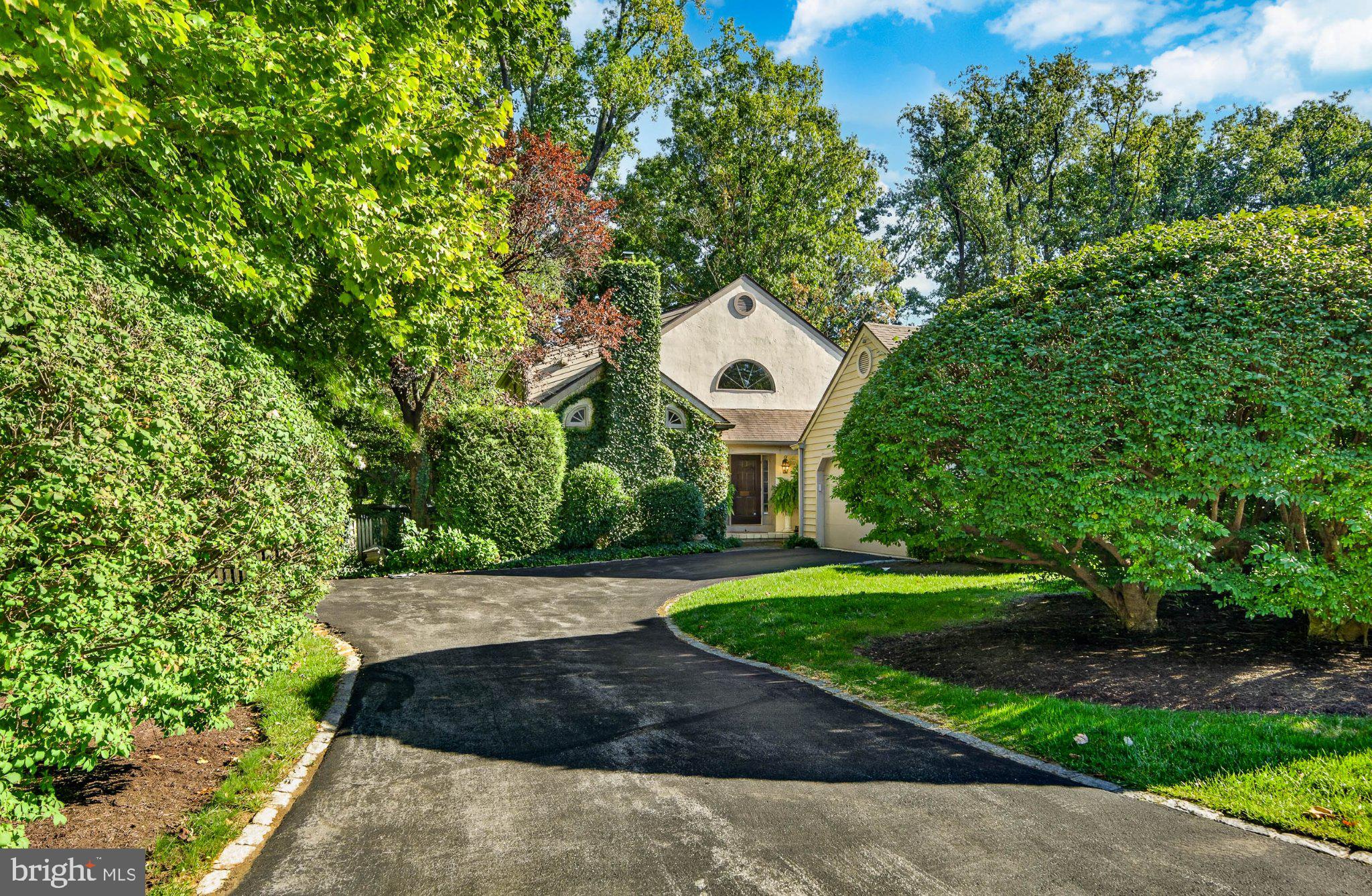 470 Inveraray Villanova, PA 19085 - Photo 2 of 81 Gallery Image 2