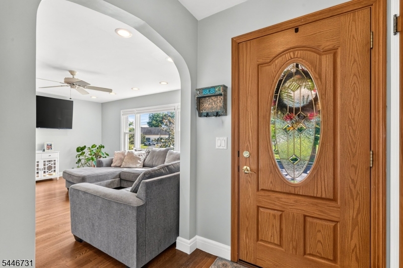 5 Gaston Avenue Raritan, NJ 08869 - Photo 3 of 35