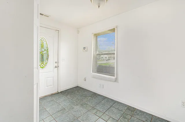 $112,000 | 12023 Norborne, Redford, MI 48239