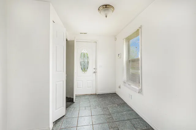 $112,000 | 12023 Norborne, Redford, MI 48239