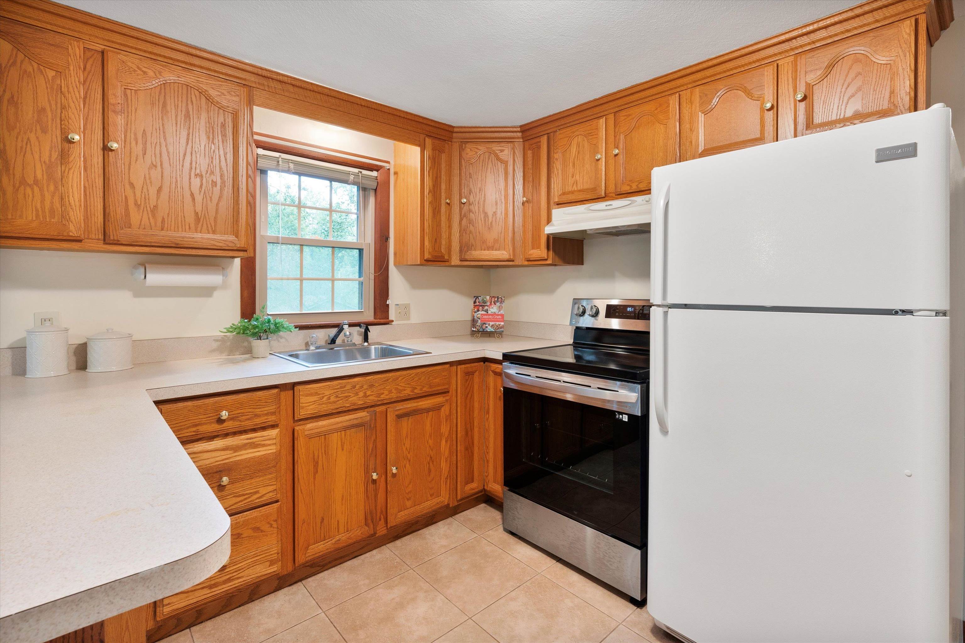 247 East Road Hampstead, NH 03841 - Photo 22 of 27