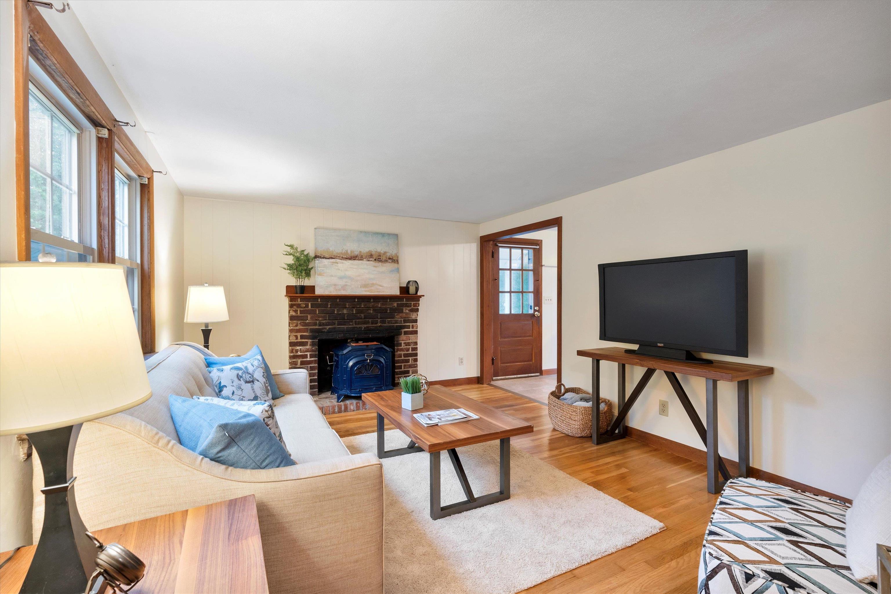 247 East Road Hampstead, NH 03841 - Photo 6 of 27