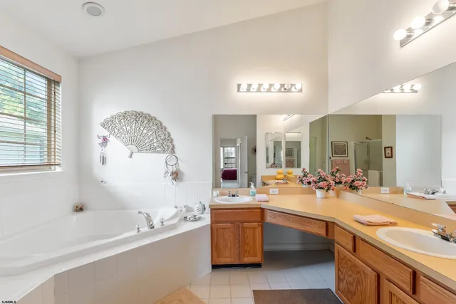 $474,000 | 4 Northampton Road, Smithville, NJ 08205