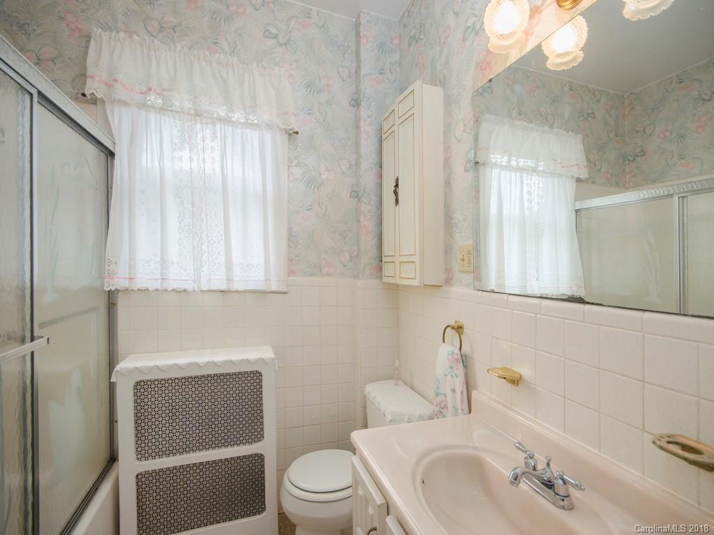 57 Gracelyn Road Asheville, NC 28804 - Photo 11 of 16 Gallery Image 11