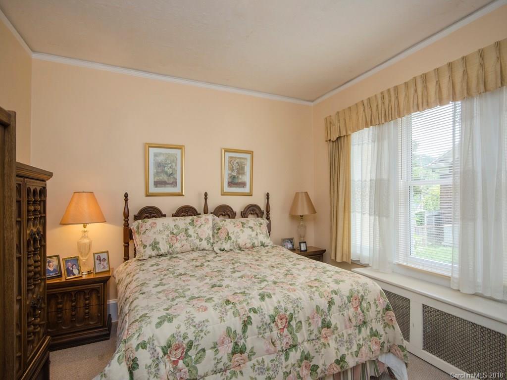 57 Gracelyn Road Asheville, NC 28804 - Photo 10 of 16 Gallery Image 10
