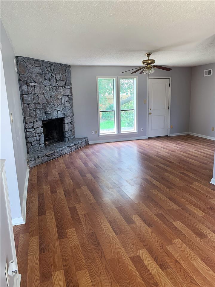 4931 Chevron Road Memphis, TN 38118 - Photo 3 of 16