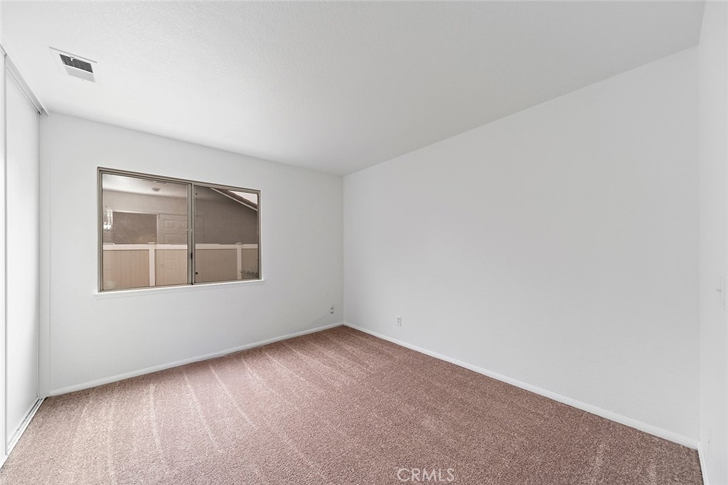 701 Black Oak Circle Corona, CA 92881 - Photo 11 of 46