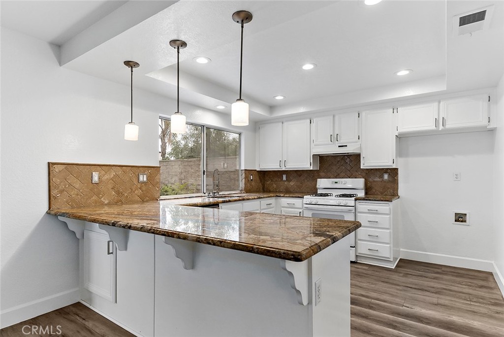 701 Black Oak Circle Corona, CA 92881 - Photo 17 of 46