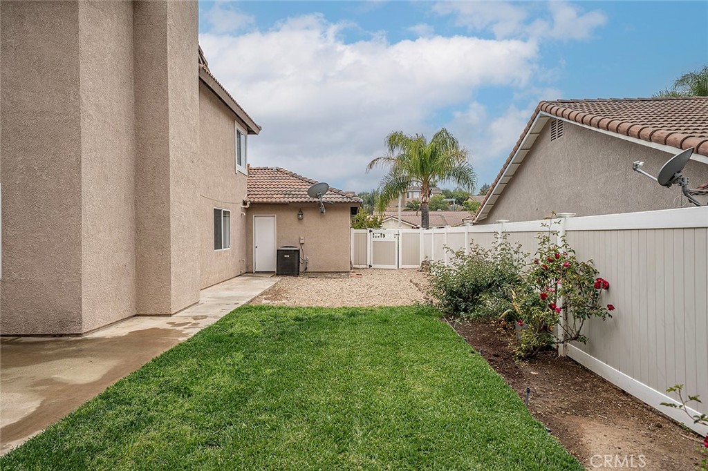 701 Black Oak Circle Corona, CA 92881 - Photo 37 of 46