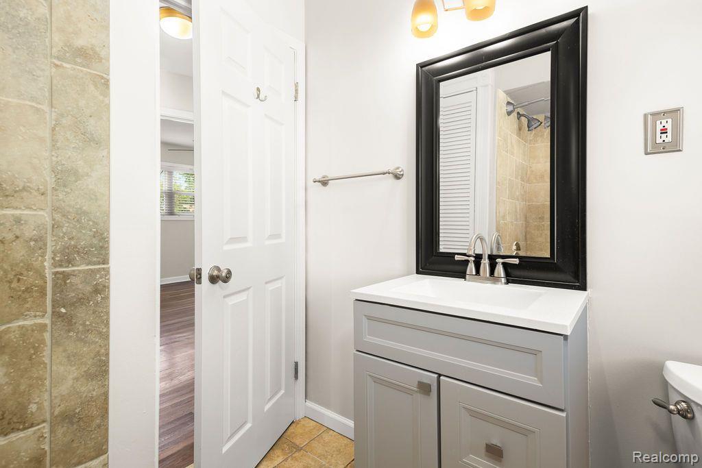 3425 Normandy Road Royal Oak, MI 48073 - Photo 15 of 32 Gallery Image 15