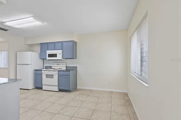 $2,400 | 12934 Fennway Ridge Drive, Riverview, FL 33579