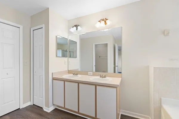 $2,400 | 12934 Fennway Ridge Drive, Riverview, FL 33579