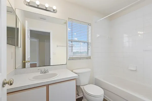 $2,400 | 12934 Fennway Ridge Drive, Riverview, FL 33579