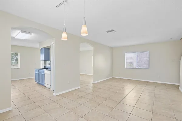 $2,400 | 12934 Fennway Ridge Drive, Riverview, FL 33579
