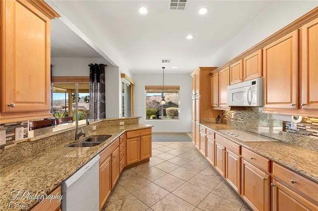 $570,000 | 993 Starlight Terrace Way, Mesquite, NV 89034