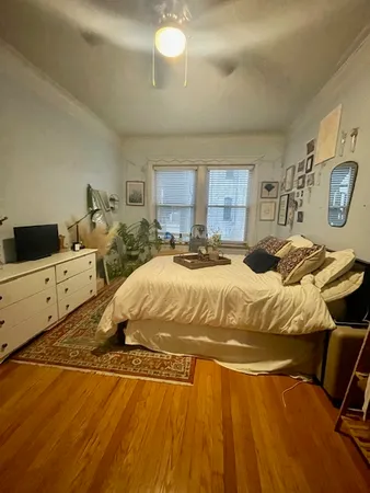 $2,700 | 3702 North Fremont Street, Unit 2, Chicago, IL 60613
