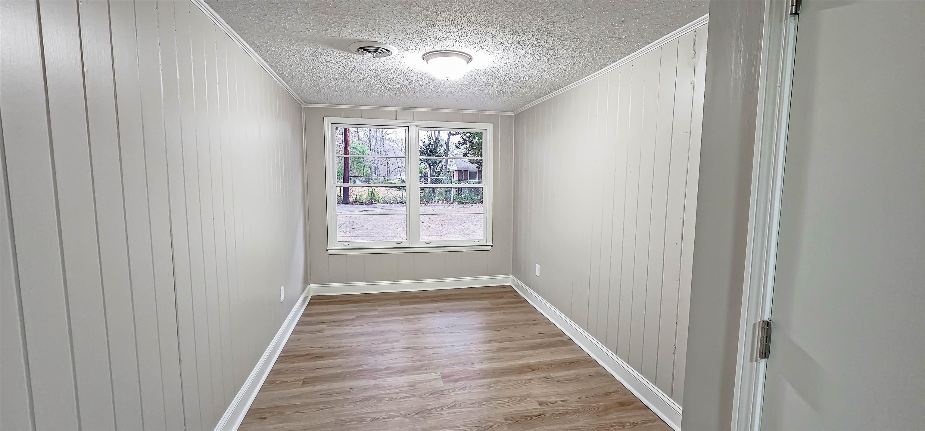 1010 Bluebird Road Memphis, TN 38116 - Photo 25 of 39 LOCATED OFF DEN NEAR GARAGE WITH CLOSET