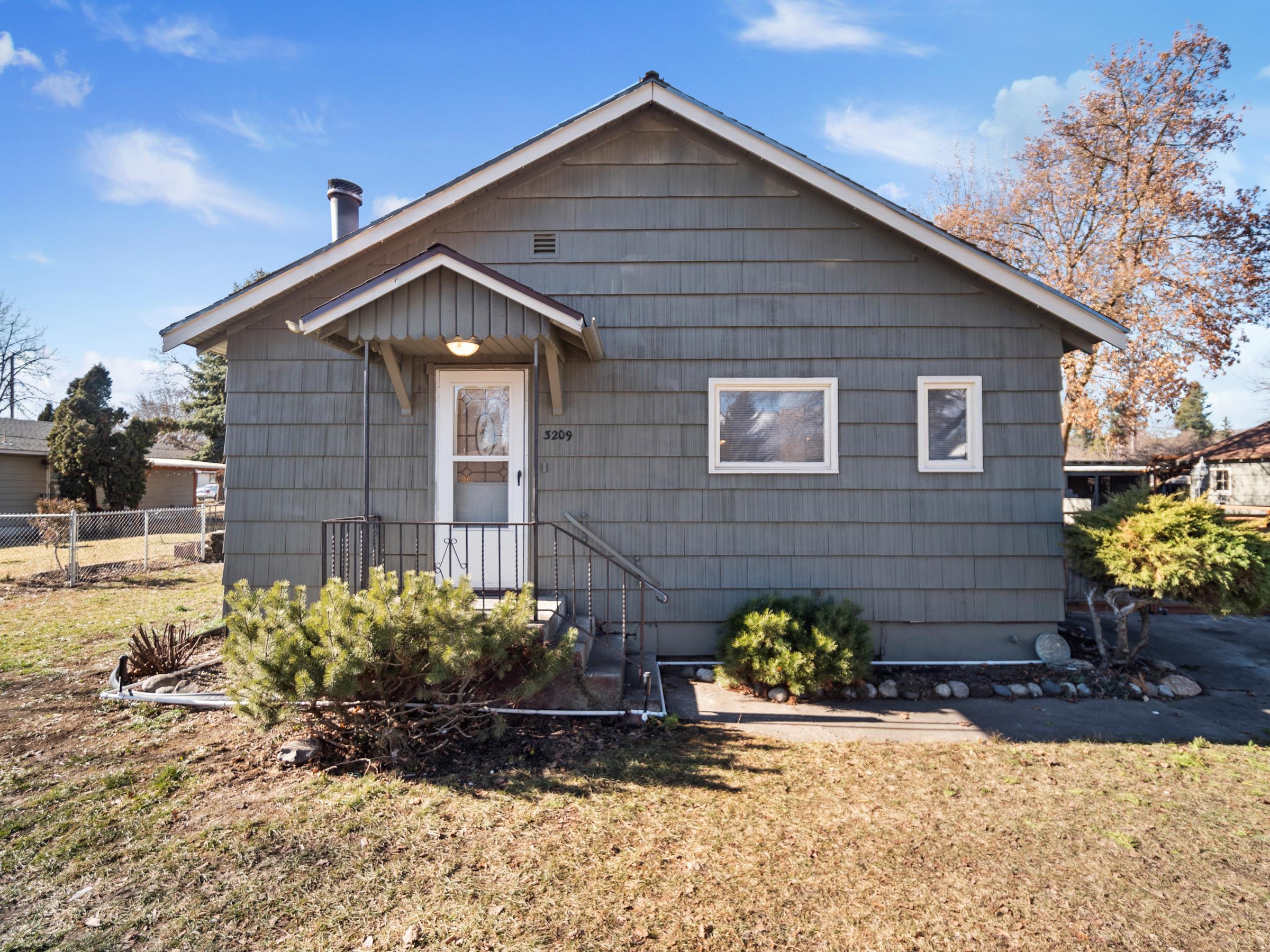 3209 North Center Road Spokane, WA 99212 - Photo 1 of 37