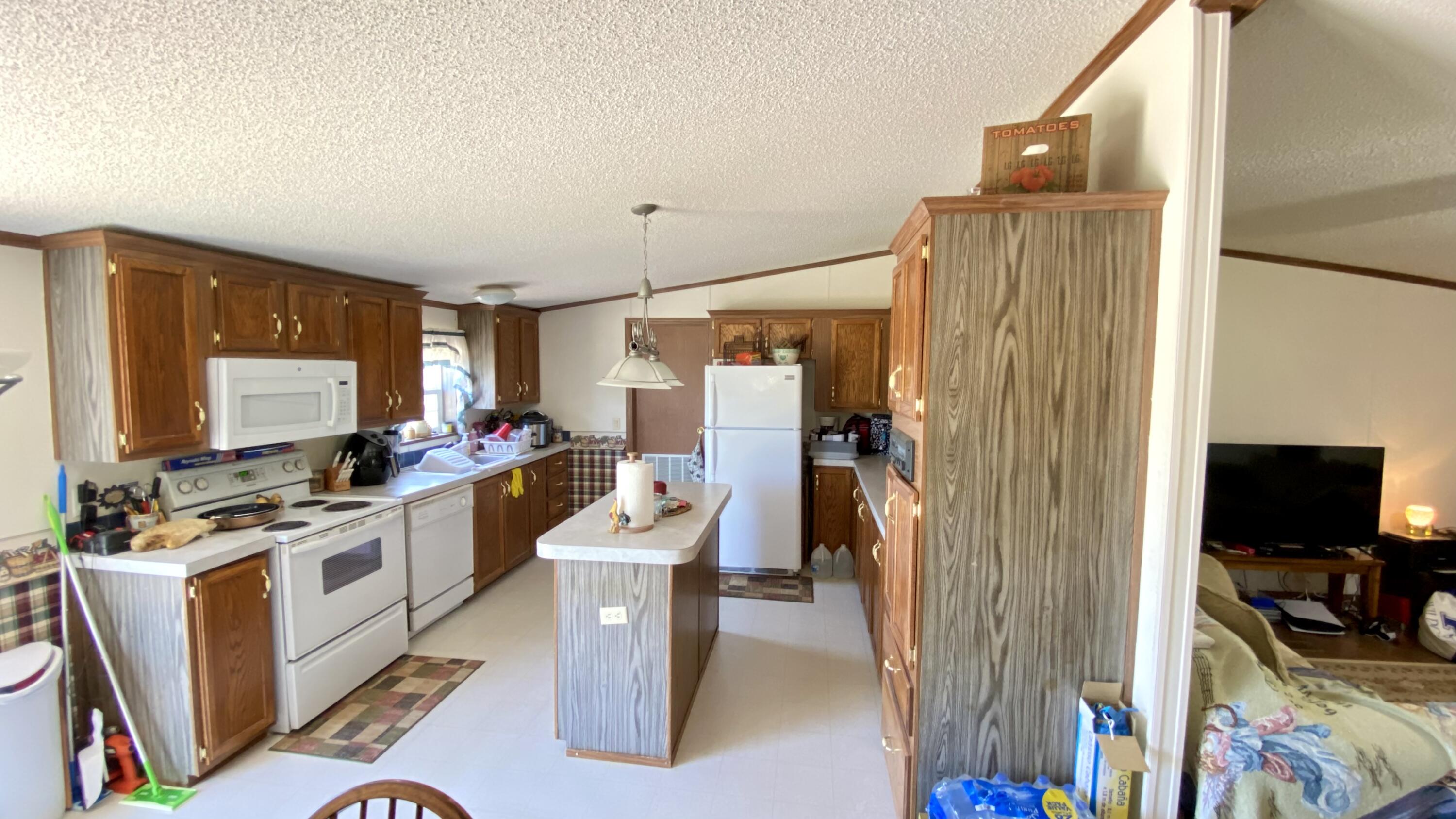 1136 Ellison Bend Road Williamsburg, KY 40769 - Photo 18 of 34 D86AE0F7-64E8-420D-912A-B0B7DFFD8FB9