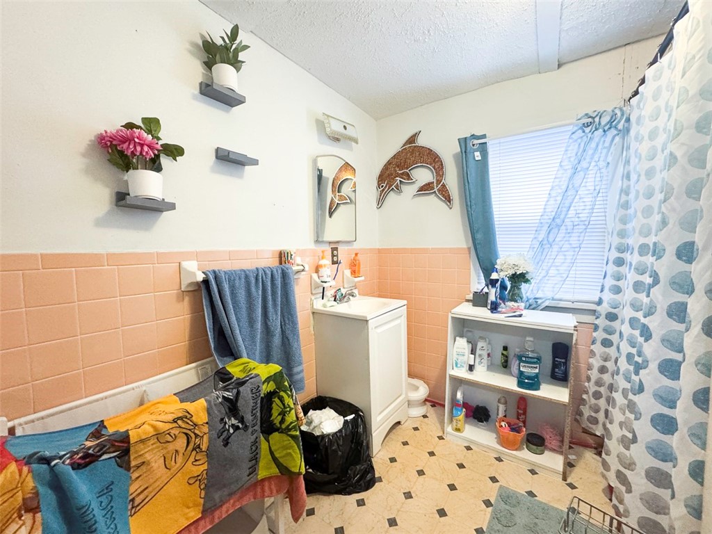 1009 North Street Rochester, NY 14621 - Photo 13 of 22