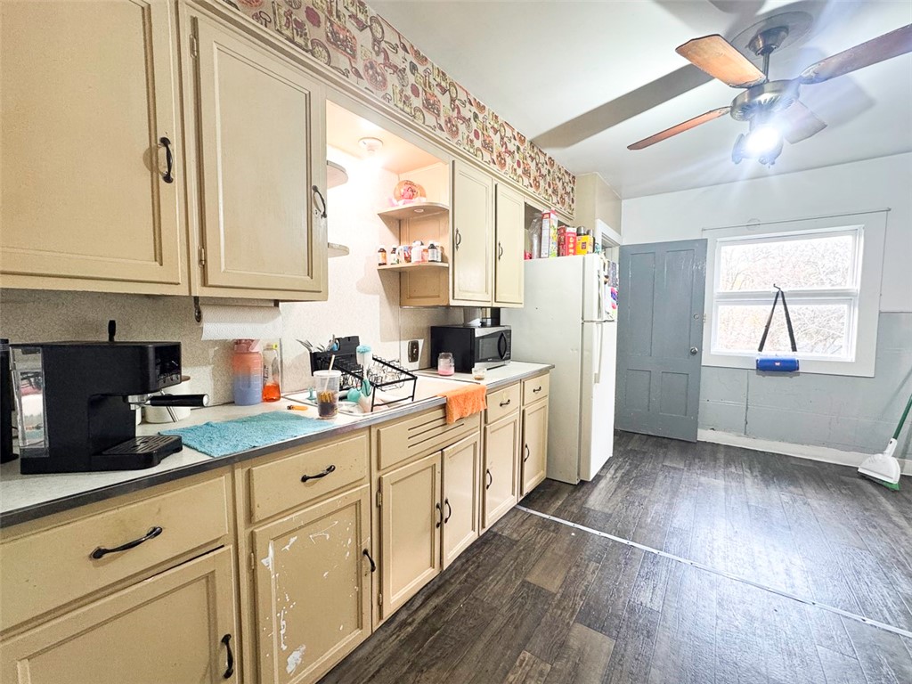 1009 North Street Rochester, NY 14621 - Photo 10 of 22