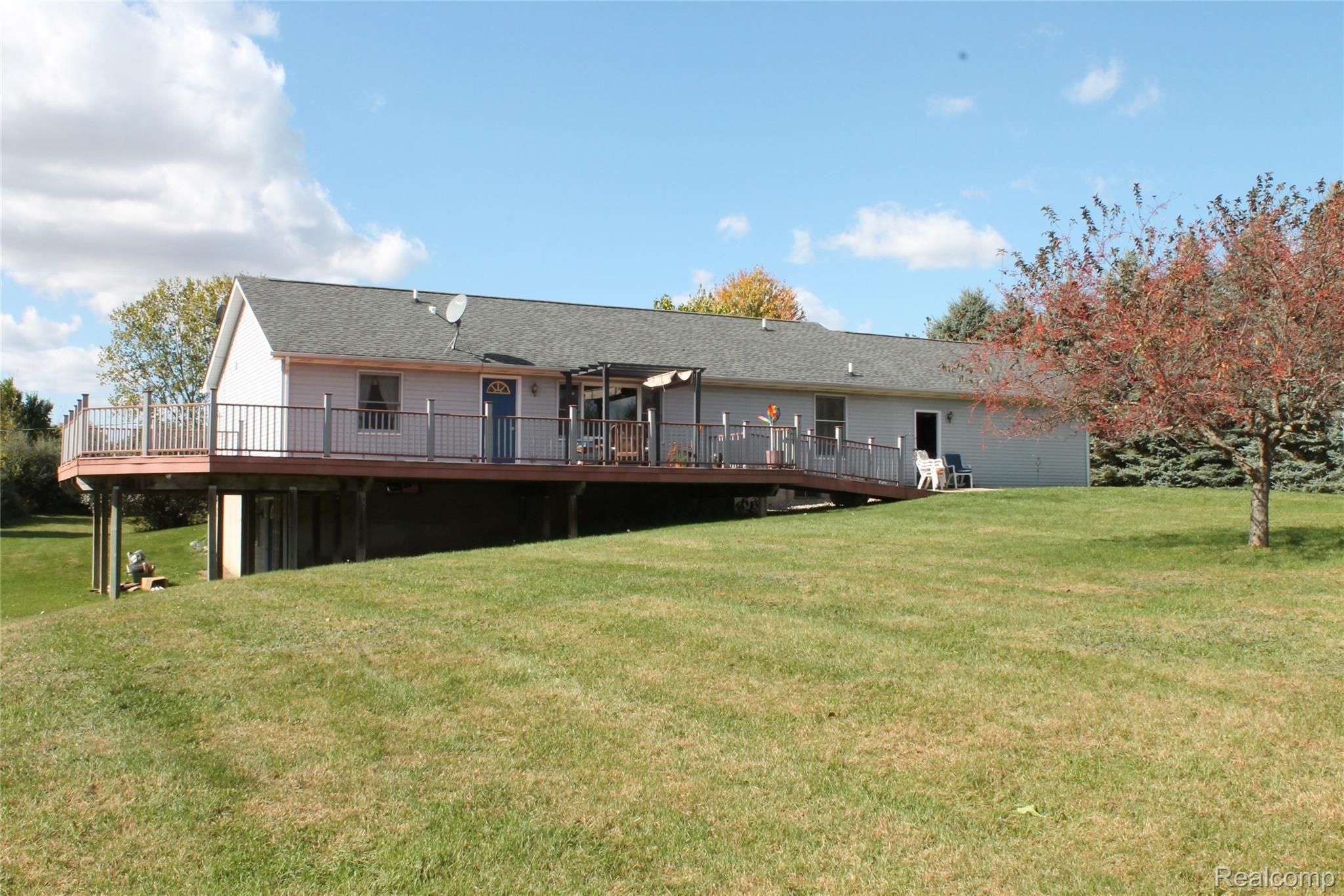 5705 South Bull Run Road Gregory, MI 48137 - Photo 21 of 25 IMG_1078.JPG