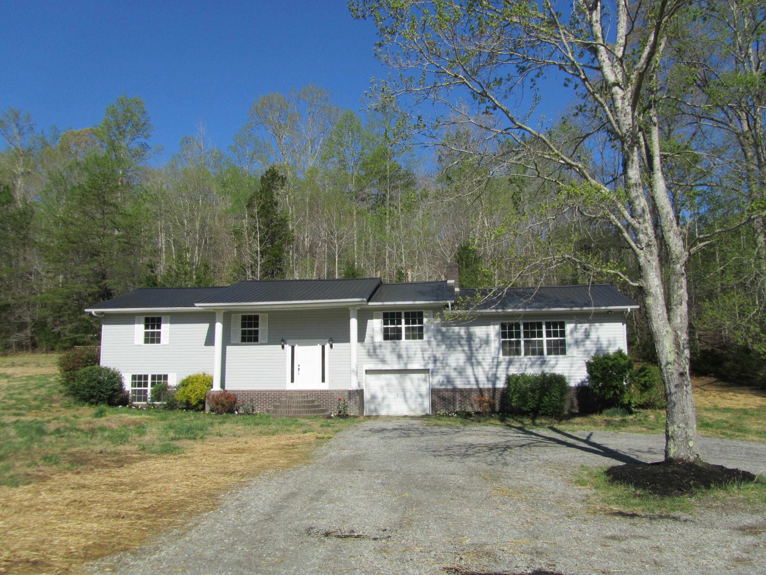 149 County Road 181 Decatur, TN 37322 - Photo 2 of 36 2