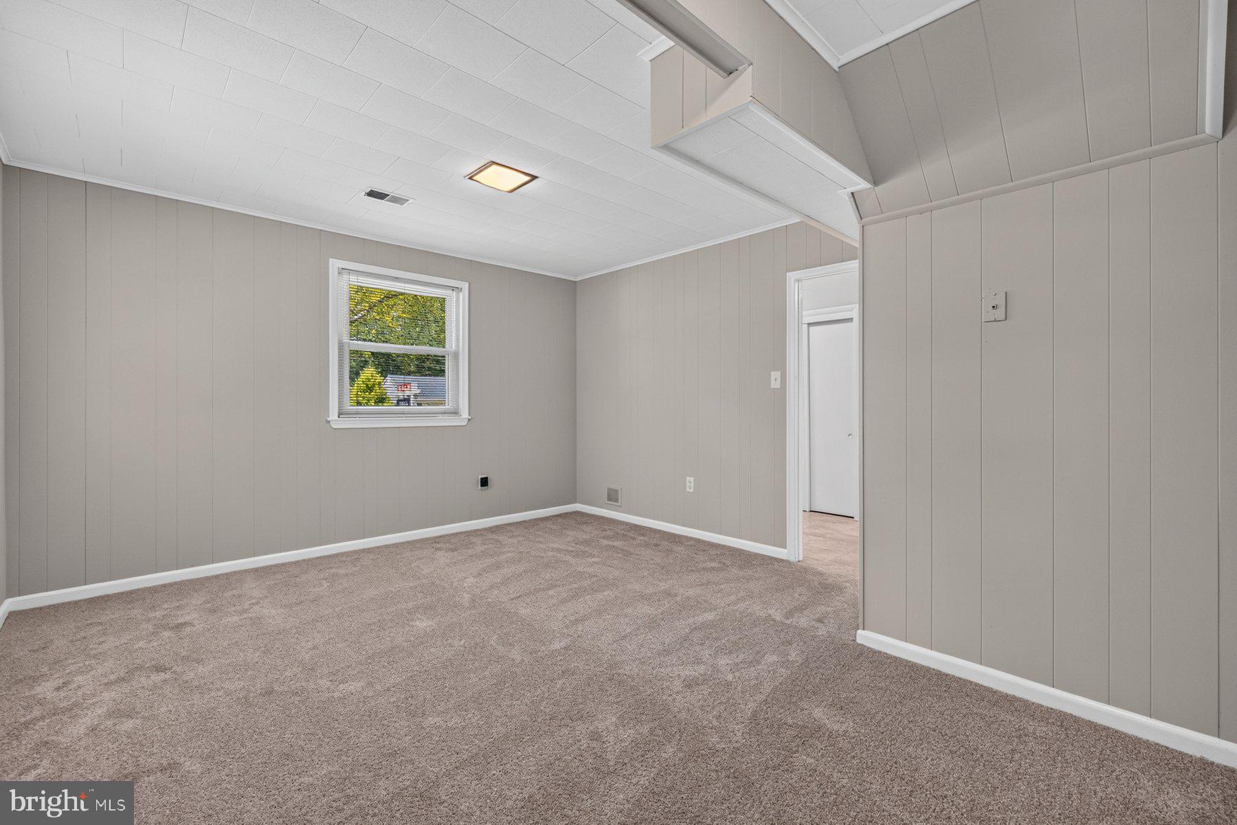 4035 Adams Drive Silver Spring, MD 20902 - Photo 22 of 37 Entry Level Family Room