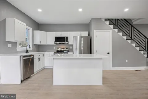 $420,000 | 523 West Glenside Avenue, Glenside, PA 19038