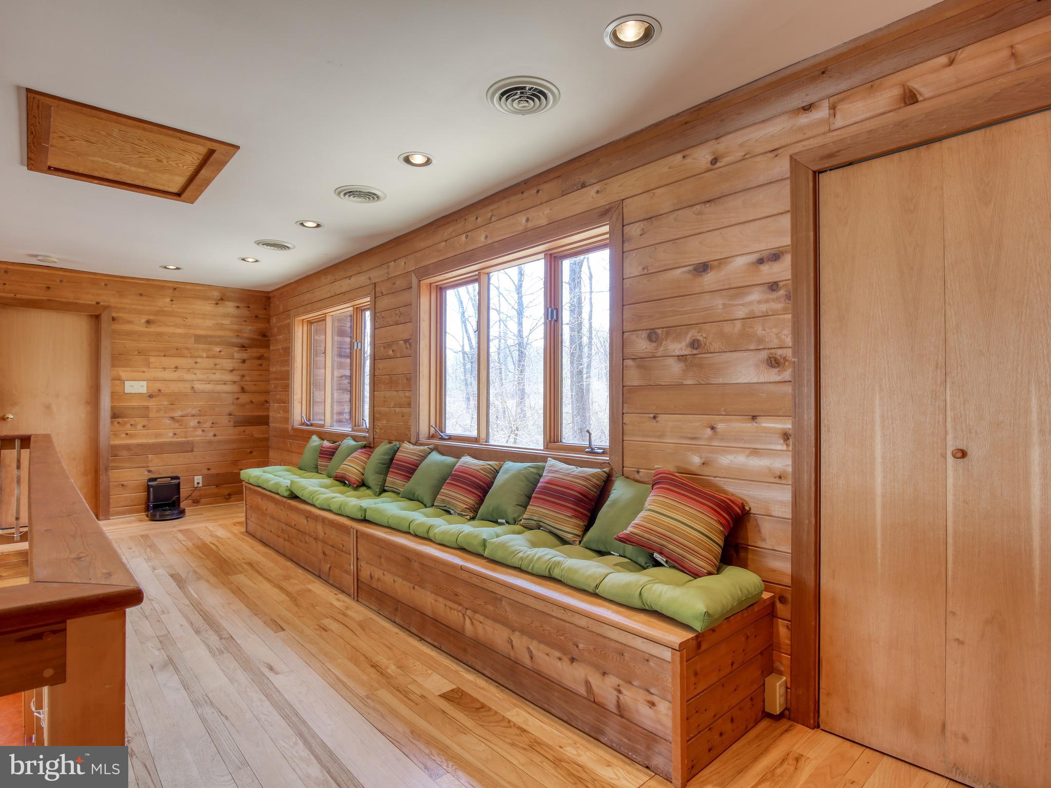 19688 Blue Ridge Mountain Road Bluemont, VA 20135 - Photo 21 of 32 Gallery Image 21