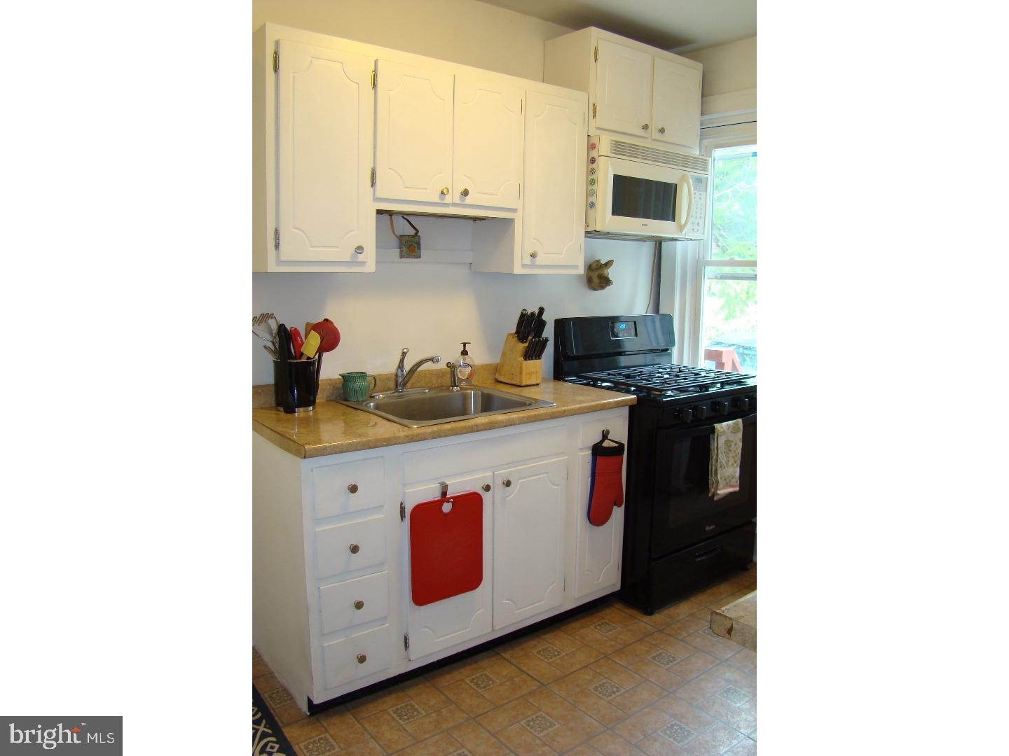 5025 Copley Road Philadelphia, PA 19144 - Photo 11 of 25 Kitchen