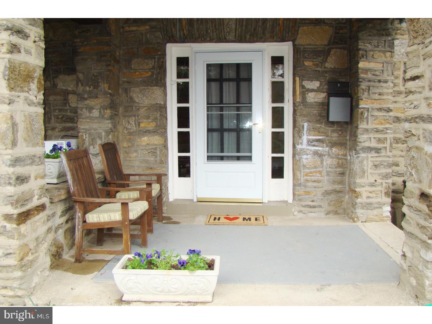 5025 Copley Road Philadelphia, PA 19144 - Photo 3 of 25 Porch