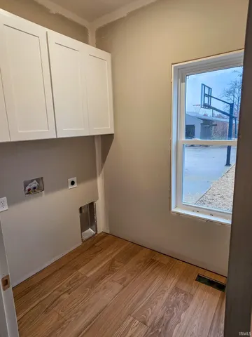 $799,900 | 8247 East State Road 54, Bloomfield, IN 47424