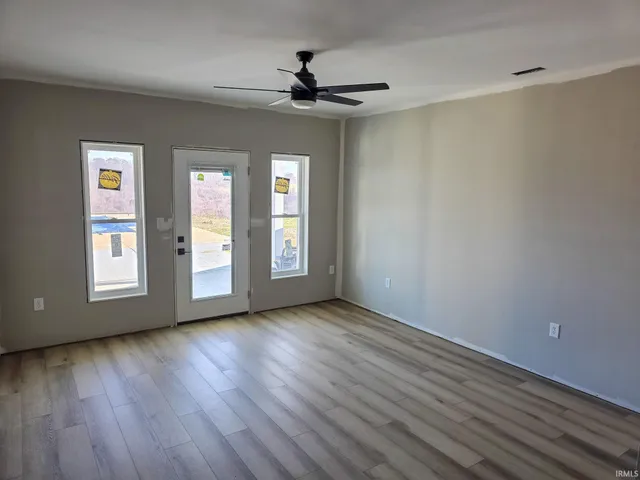 $799,900 | 8247 East State Road 54, Bloomfield, IN 47424