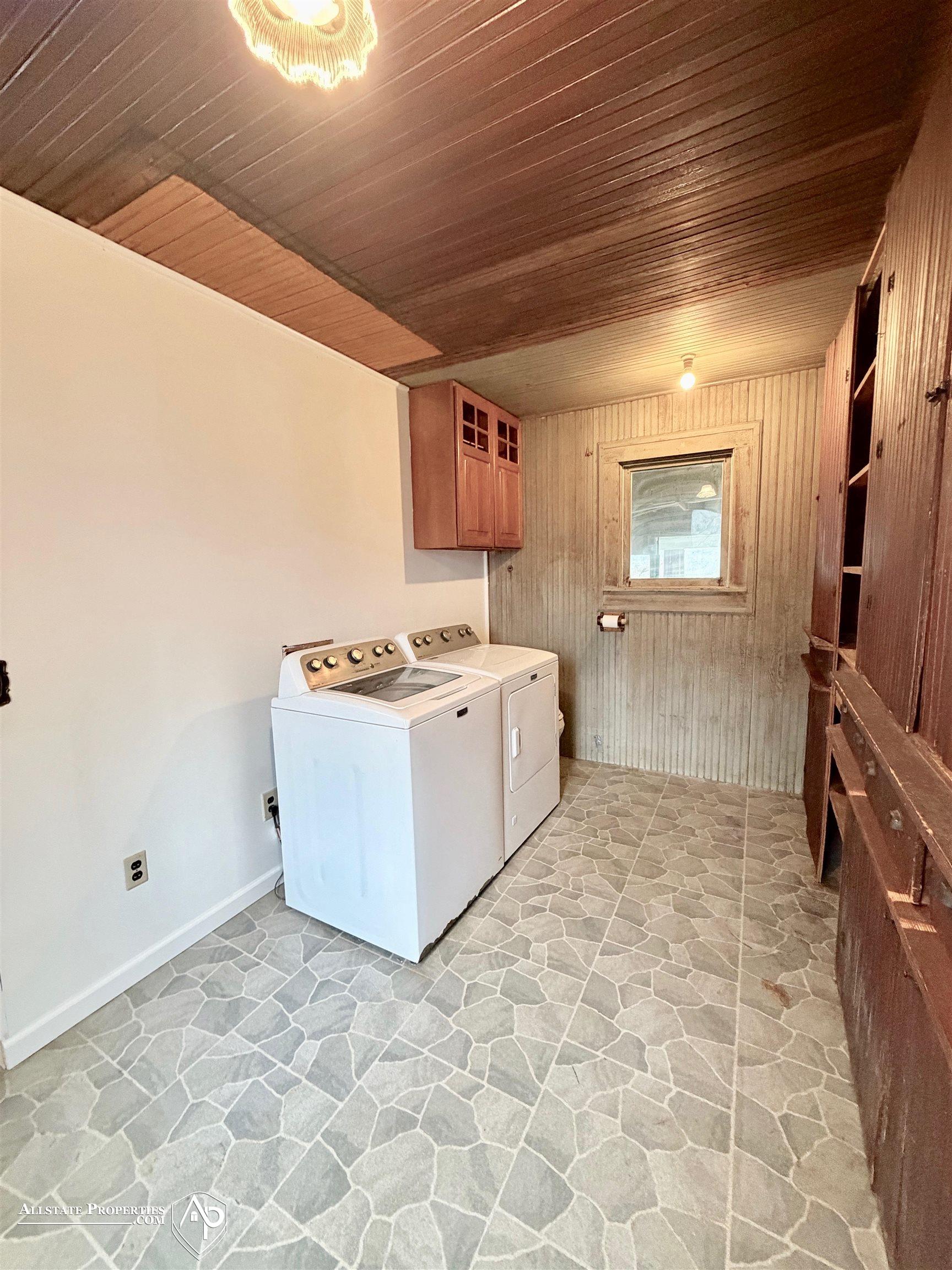 5501 North State Road Davison, MI 48423 - Photo 16 of 41 50201742-9652e089-5a25-468f-9b65-abe6c312634c.JPG