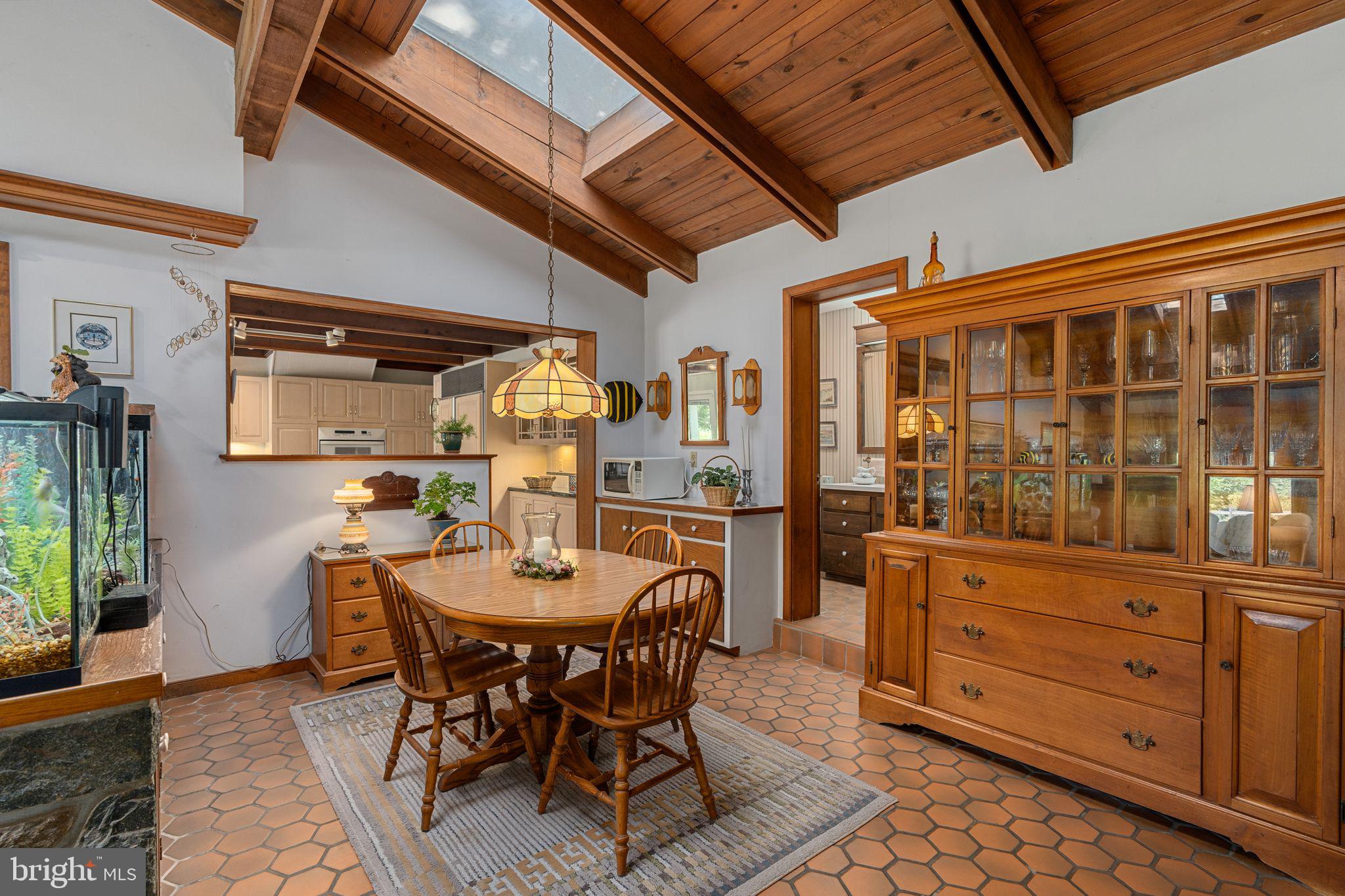 24 Meitzler Road Bechtelsville, PA 19505 - Photo 14 of 32 Dining room