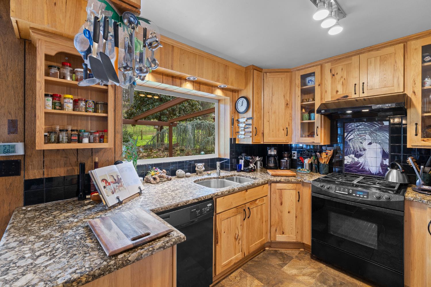 19520 Placer Hills Road Colfax, CA 95713 - Photo 4 of 59