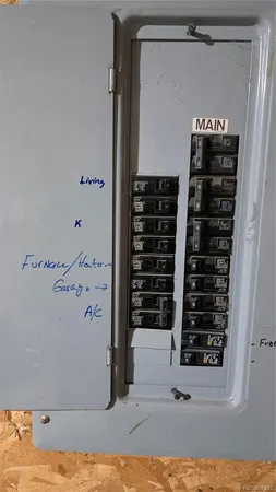 $298,500 | 125 Columbia Drive, Julesburg, CO 80737