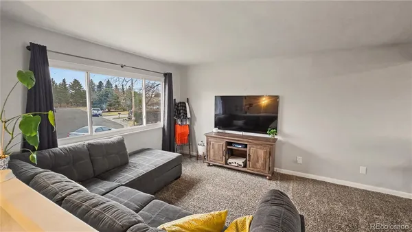 $298,500 | 125 Columbia Drive, Julesburg, CO 80737