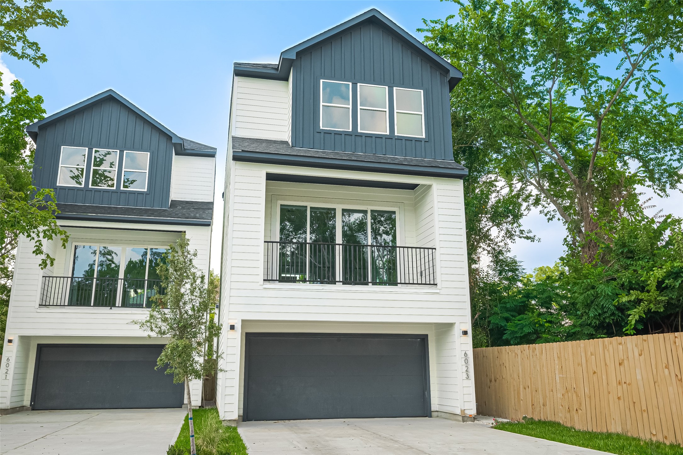 6023 Maybell Street Houston, TX 77091 - Photo 2 of 37 a front view of a house with a garden