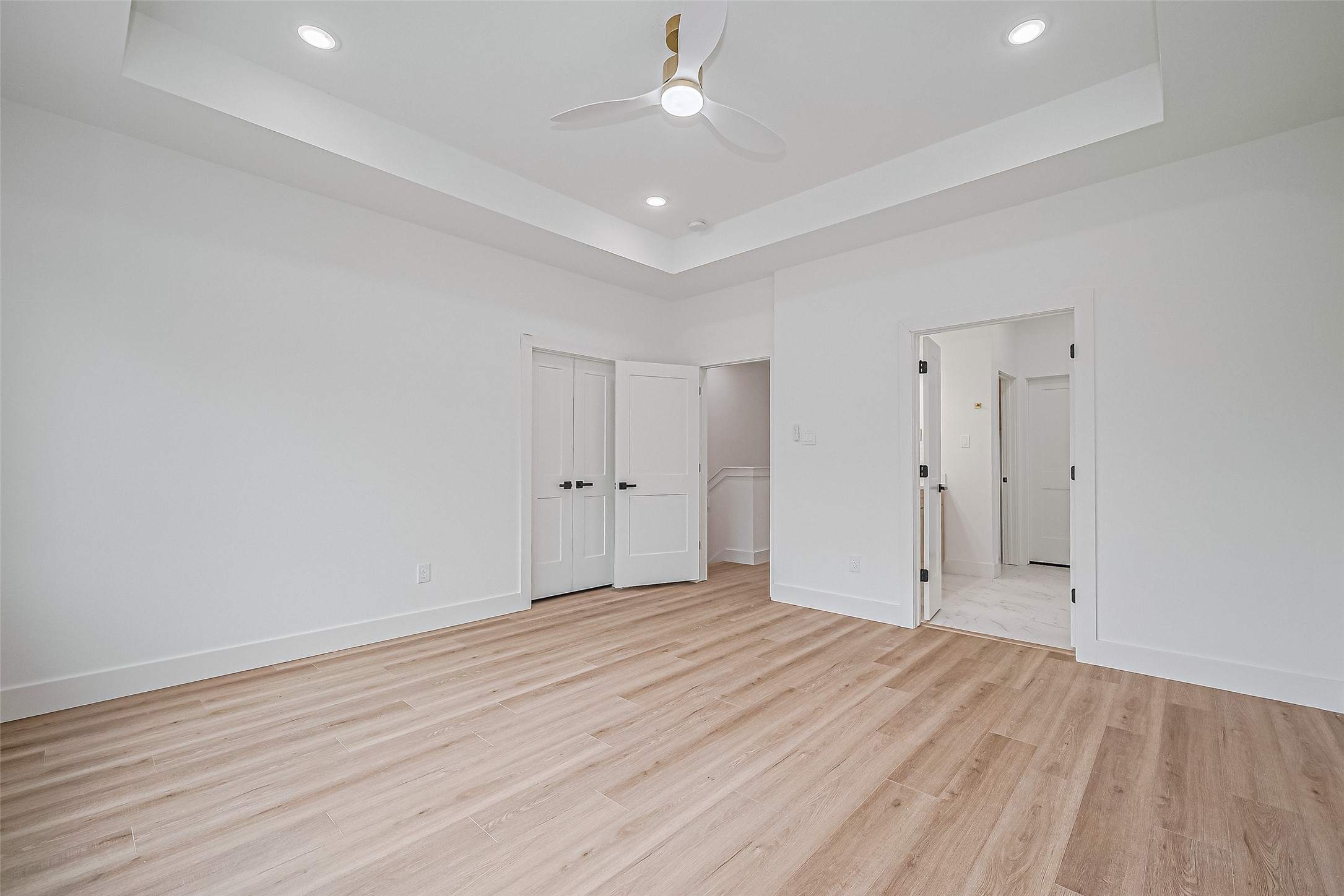 6023 Maybell Street Houston, TX 77091 - Photo 23 of 37 a view of an empty room