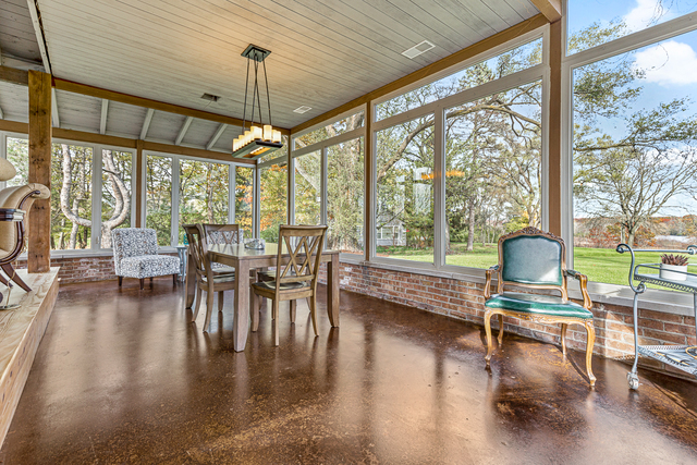 31 4n316 Rte Street St. Charles, IL 60174 - Photo 6 of 31 Gallery Image 6