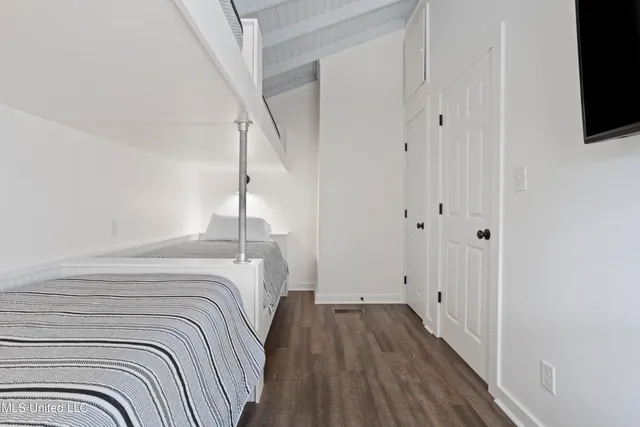 $350,000 | 11046 New York Street, Bay St. Louis, MS 39520