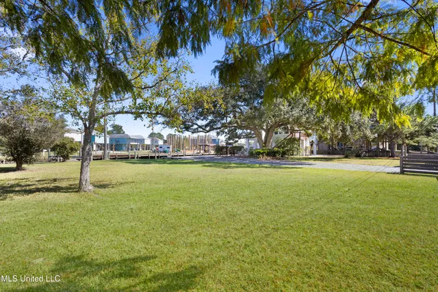 $350,000 | 11046 New York Street, Bay St. Louis, MS 39520