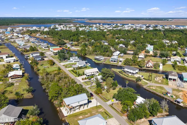 $350,000 | 11046 New York Street, Bay St. Louis, MS 39520